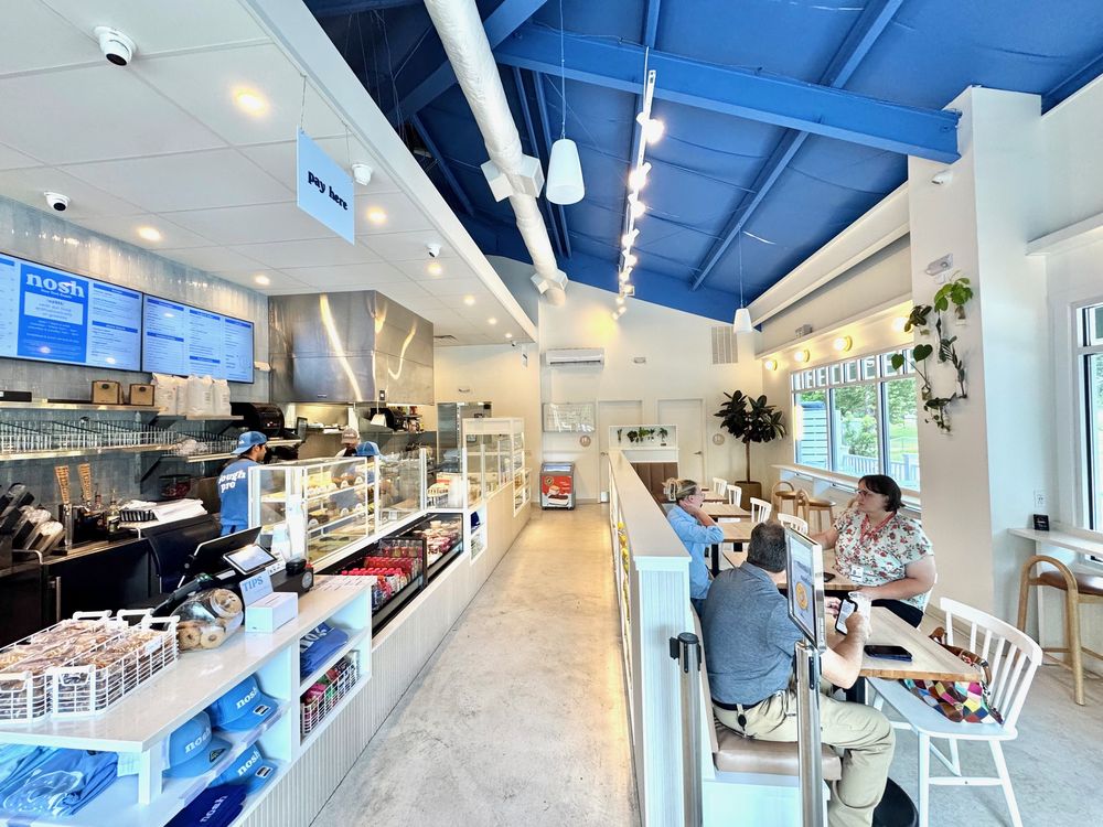 Food from Nosh NY Bagels