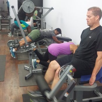 Dexter Sutton - It's leg day! - Gyms Near Me - Mobile, Alabama