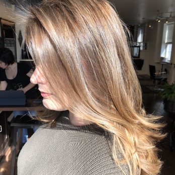 Fresh Hair Studio - Beautifully balanced balayage - Hair Salons Near Me - Milford, Connecticut Fresh Hair Studio - Beautifully balanced balayage - Hair Salons Near Me - Milford, Connecticut