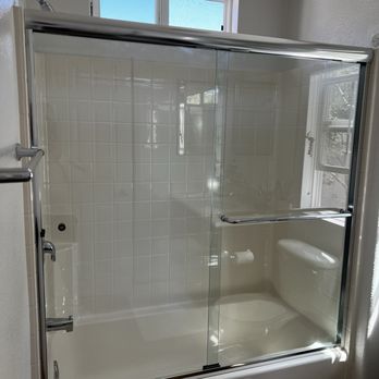 Local Glass & Screen - Full glass door replacement - Glass & Mirrors Near Me - Laguna Hills, California