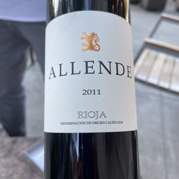a bottle of wine a bottle of wine