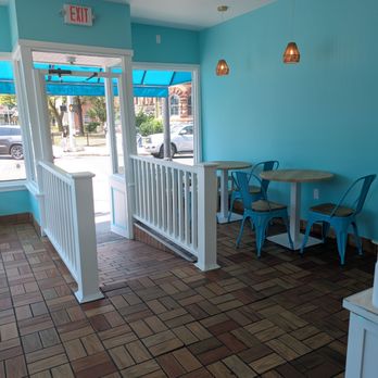 River Street Cones and Cups - Ice Cream & Frozen Yogurt Near Me - Milford, Connecticut