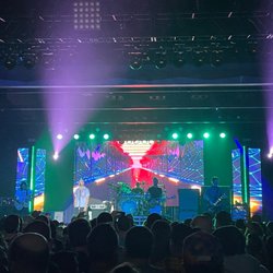 The Event Center at Hollywood Casino - 311 bringing it!