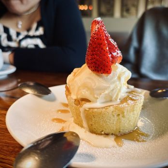 H.O.M. Italian Eatery - H.O.M. Cake - Italian Near Me - Los Angeles, California H.O.M. Italian Eatery - H.O.M. Cake - Italian Near Me - Los Angeles, California