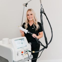 Body Bar Laser Clinic - Taryn - loving her GentleMaxPro Plus