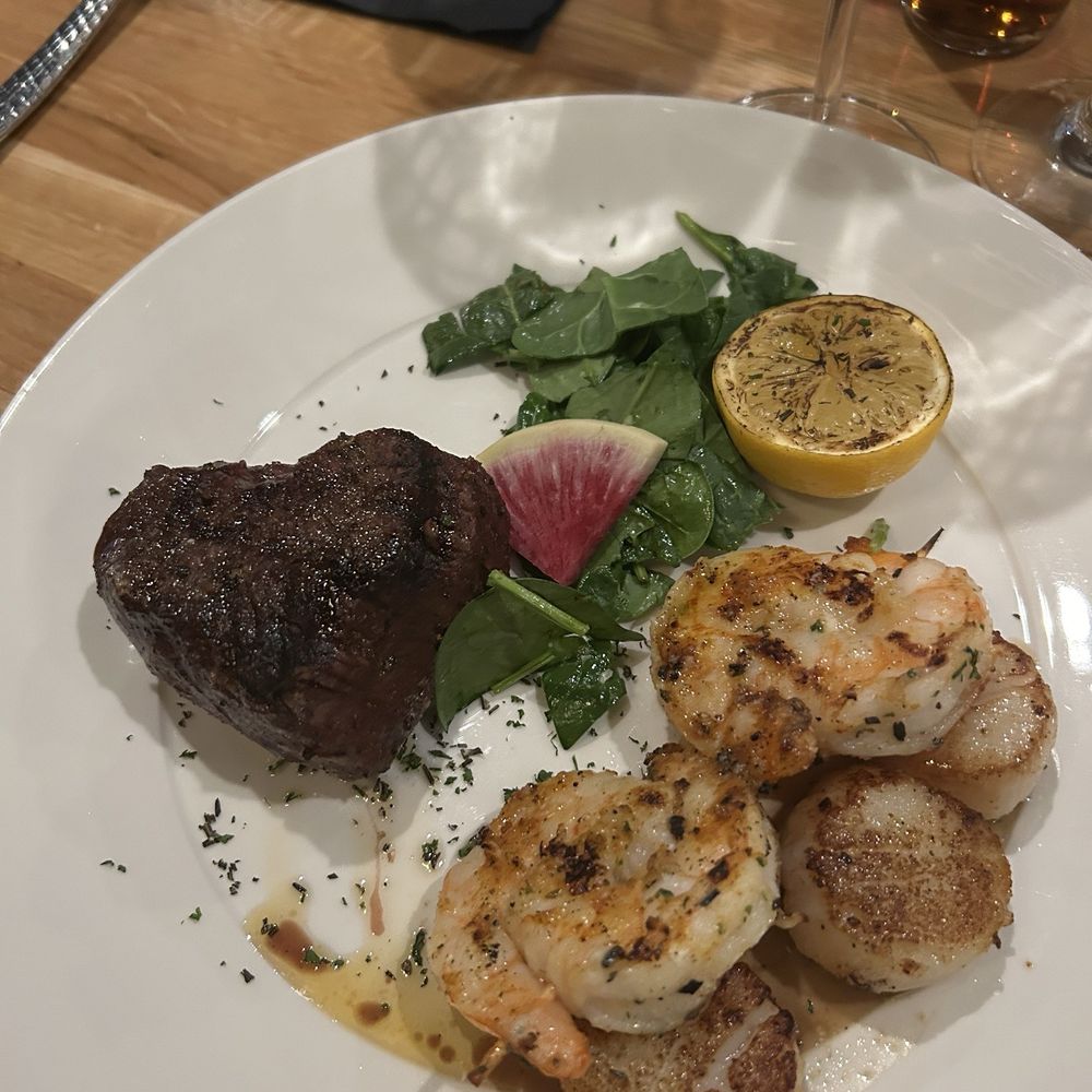 ChopHouse Thirteen - Trio- filet, scallops, jumbo shrimp - Bars Near Me - Jacksonville, Florida