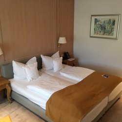 Hofgut Georgenthal - Blick ins Zimmer