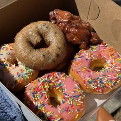 Knapp's Donut Shop