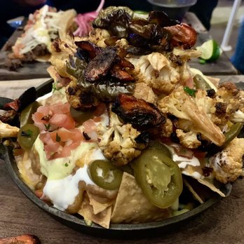 Compadres Cantina - Veggie nachos. So-so - Mexican Near Me - Ontario, California