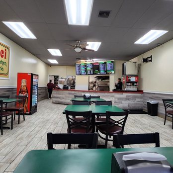 Ameci Pizza Kitchen - Inside - Pizza Near Me - Fountain Valley, California Ameci Pizza Kitchen - Inside - Pizza Near Me - Fountain Valley, California