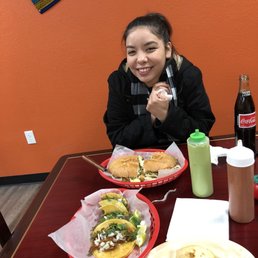 Torta de Pastor, tacos de Barbacoa, tacos de Pastor, Gordita de Picadillo Torta de Pastor, tacos de Barbacoa, tacos de Pastor, Gordita de Picadillo