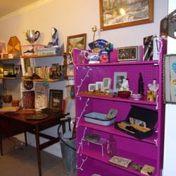 Pop Vintage Antiques - I WISH I still had this much space to fill up, now I can't find room for all the treasures I want to bring in.