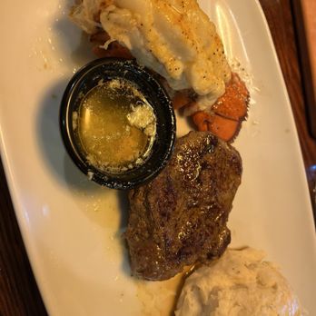 LongHorn Steakhouse - Steakhouses Near Me - Delray Beach, Florida