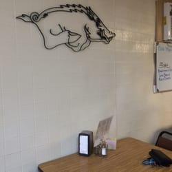 Dermott Barbecue & Sandwich Shop