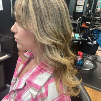Salon 725 - Hair Salons Near Me - San Bruno, California Salon 725 - Hair Salons Near Me - San Bruno, California