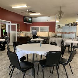 Merredith's Fine Dining & Catering - Dining room