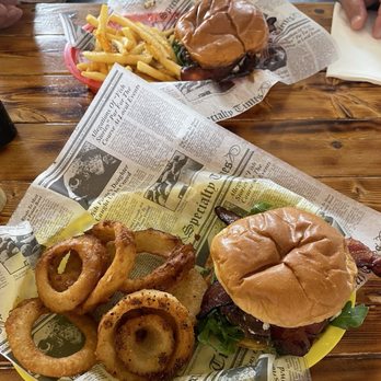 The Reef - Our burgers - Chicken Wings Near Me - Pensacola Beach, Florida