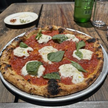 Gjelina - Pomodoro - Confit Tomato , Basil , Oregano & Green Olive Oil Pizza - New American Near Me - Venice, California Gjelina - Pomodoro - Confit Tomato , Basil , Oregano & Green Olive Oil Pizza - New American Near Me - Venice, California