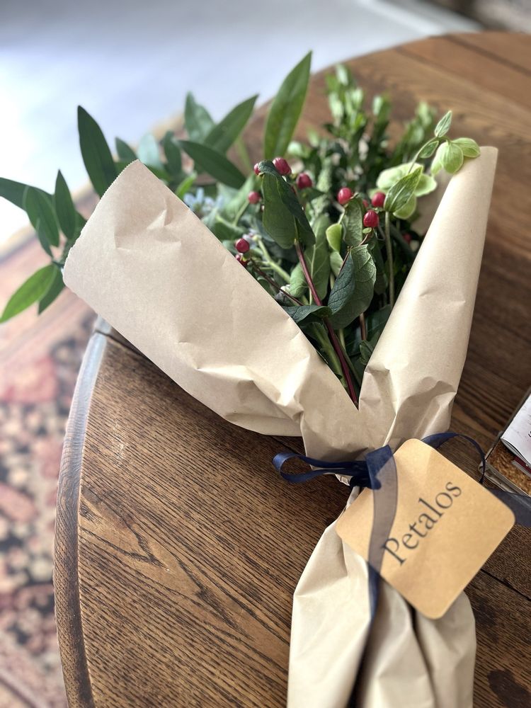 Petalos Floral Design