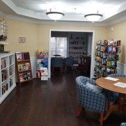 Cape Albeon Assisted Living - Library.