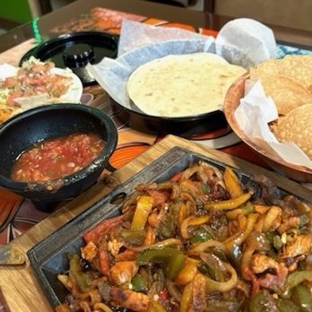 Brisas Del Mar - Chicken Fajitas. Cheese dip, salsa and chips - Mexican Near Me - Ocala, Florida Brisas Del Mar - Chicken Fajitas. Cheese dip, salsa and chips - Mexican Near Me - Ocala, Florida