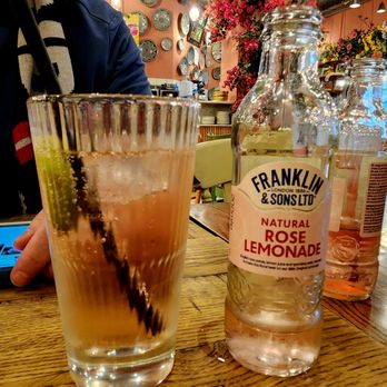 Comptoir Libanais - Refreshing! - Lebanese Near Me - Kensington, XGL