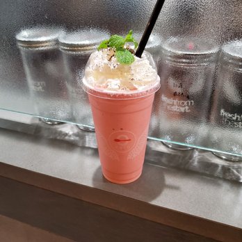 Zero Degrees - Strawberry smoothie. - Bubble Tea Near Me - Arlington, Texas