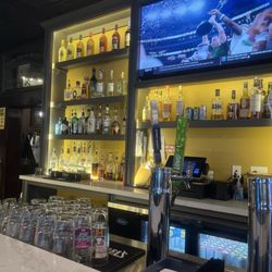 Ron's Pub - Deep Eddy top shelf