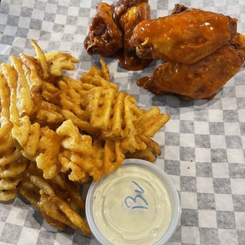 Burly Bird - Buffalo wings with fries and blue cheese dipping sauce. - Chicken Wings Near Me - Burleson, Texas Burly Bird - Buffalo wings with fries and blue cheese dipping sauce. - Chicken Wings Near Me - Burleson, Texas