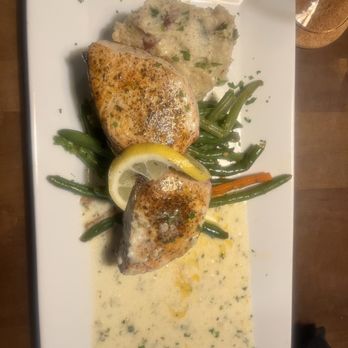 The Bent Prop Bar & Grill - Wahoo fish special - Bars Near Me - Cudjoe Key, Florida