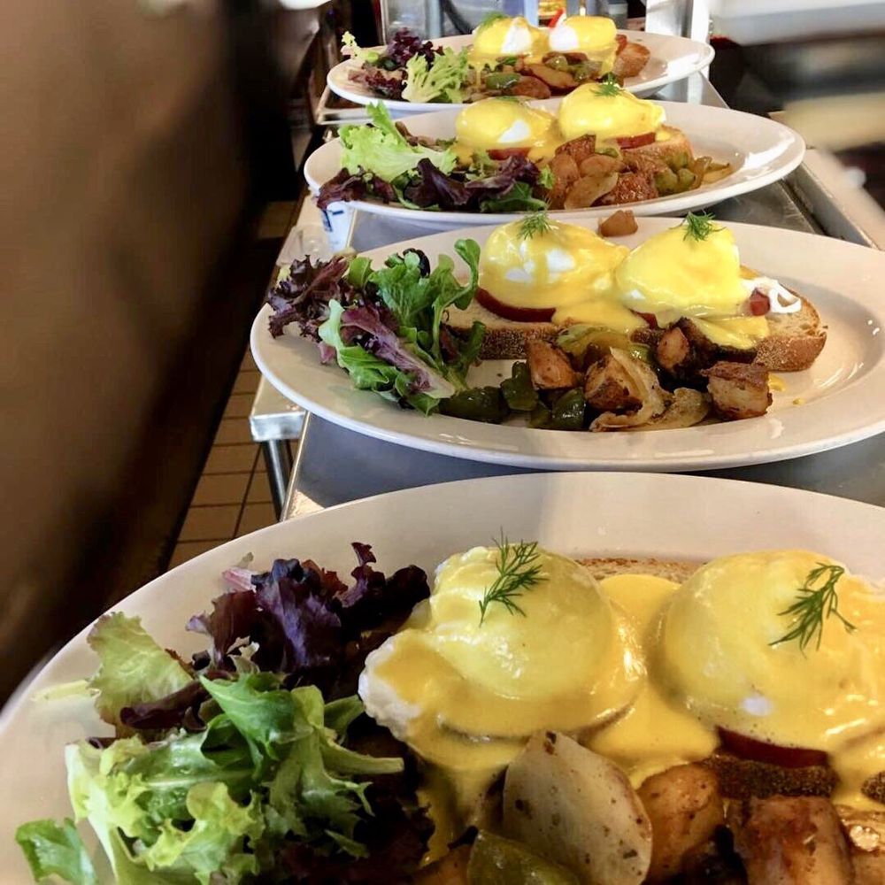 DAWN TO DUSK CAFÉ - 35 Photos & 33 Reviews - 141 Rowan Blvd, Glassboro