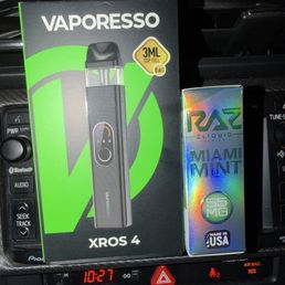 Vaporesso XRos4 & Raz Miami Mint Vaporesso XRos4 & Raz Miami Mint