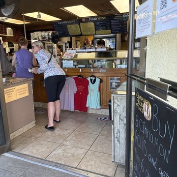 Cinnamon Roll Place - Store front - Bakeries Near Me - Kihei, Hawaii