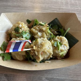 Ka-Tip - Knom Jeeb - Thai Near Me - Dallas, Texas