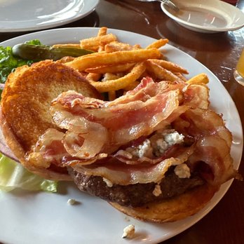 Hunters Chophouse - Bison burger - Steakhouses Near Me - Estes Park, Colorado