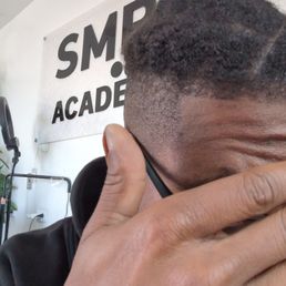 A PERFECT HAIRLINE A PERFECT HAIRLINE