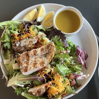 Brad Halling American Whiskey Ko - Grilled Chicken Salad - Distilleries Near Me - Southern Pines, North Carolina Brad Halling American Whiskey Ko - Grilled Chicken Salad - Distilleries Near Me - Southern Pines, North Carolina