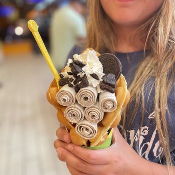Yummy Villa - Rolled Bubble Waffle Ice Cream Roll - Ice Cream & Frozen Yogurt Near Me - Auburn, Alabama Yummy Villa - Rolled Bubble Waffle Ice Cream Roll - Ice Cream & Frozen Yogurt Near Me - Auburn, Alabama