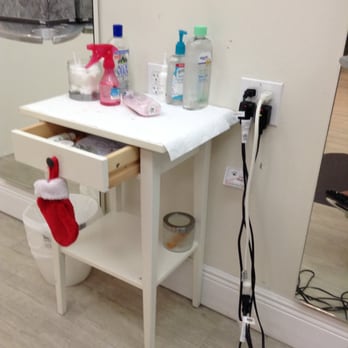 Styleout Bar - Inside Salon - Hair Salons Near Me - Tampa, Florida Styleout Bar - Inside Salon - Hair Salons Near Me - Tampa, Florida