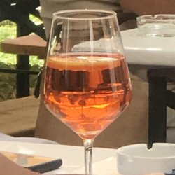 Il Platina - Aperol Spritz für 3 € (bekommt man an anderer Location schon für 2,50 €)