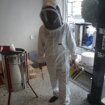Bee Sustainable - Pet Services Near Me - Brunswick East, VIC