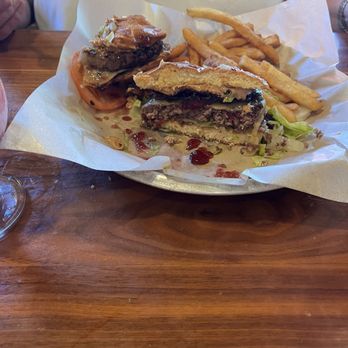 Lazy Dog Restaurant & Bar - PB&J burger - New American Near Me - Brea, California Lazy Dog Restaurant & Bar - PB&J burger - New American Near Me - Brea, California