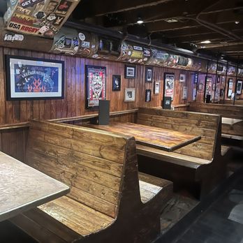 Auntie Mae's Parlor - Seating area - Music Venues Near Me - Manhattan, Kansas