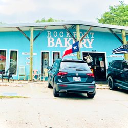 Rockport Bakery - Storefront