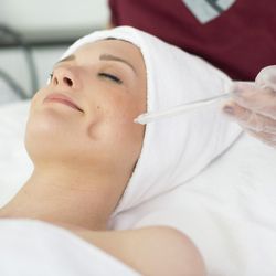Beauty Medic Pinter - JetPeel bei BeautyMedicPinter