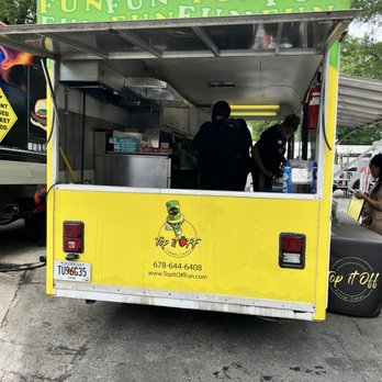 Top it Off Funnel Cakes - Food trucks - Food Trucks Near Me