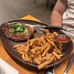 Pulehu Steak Frites