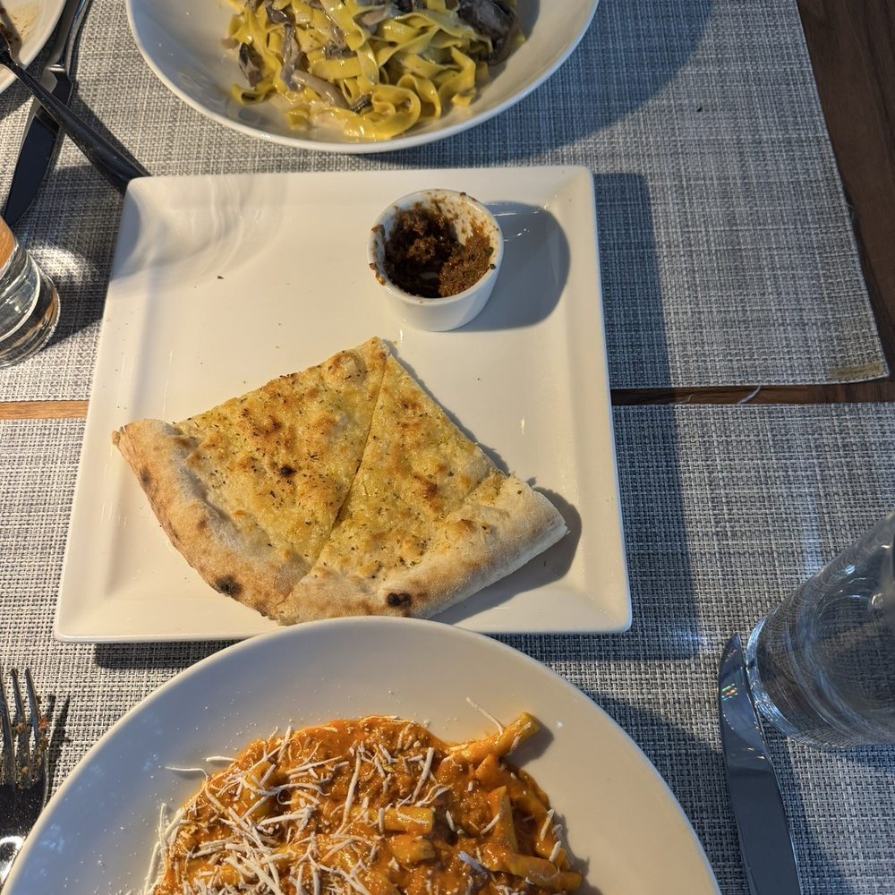 Novo Cucina - Rigatoni Alla Salsiccia Tagliolini al Pomodoro e Basilico - Pizza Near Me - Dunwoody, Georgia Novo Cucina - Rigatoni Alla Salsiccia Tagliolini al Pomodoro e Basilico - Pizza Near Me - Dunwoody, Georgia