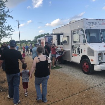 Dixie Pixie - a line of food trucks lined up - Food Trucks Near Me Dixie Pixie - a line of food trucks lined up - Food Trucks Near Me