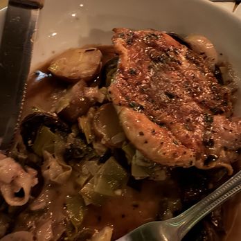 The Six Chow House - Roasted chicken with potatoes and shallots. - New American Near Me - Studio City, California The Six Chow House - Roasted chicken with potatoes and shallots. - New American Near Me - Studio City, California